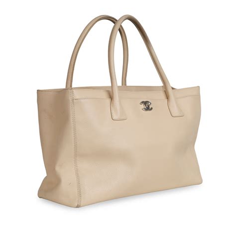 chanel executive tote beige